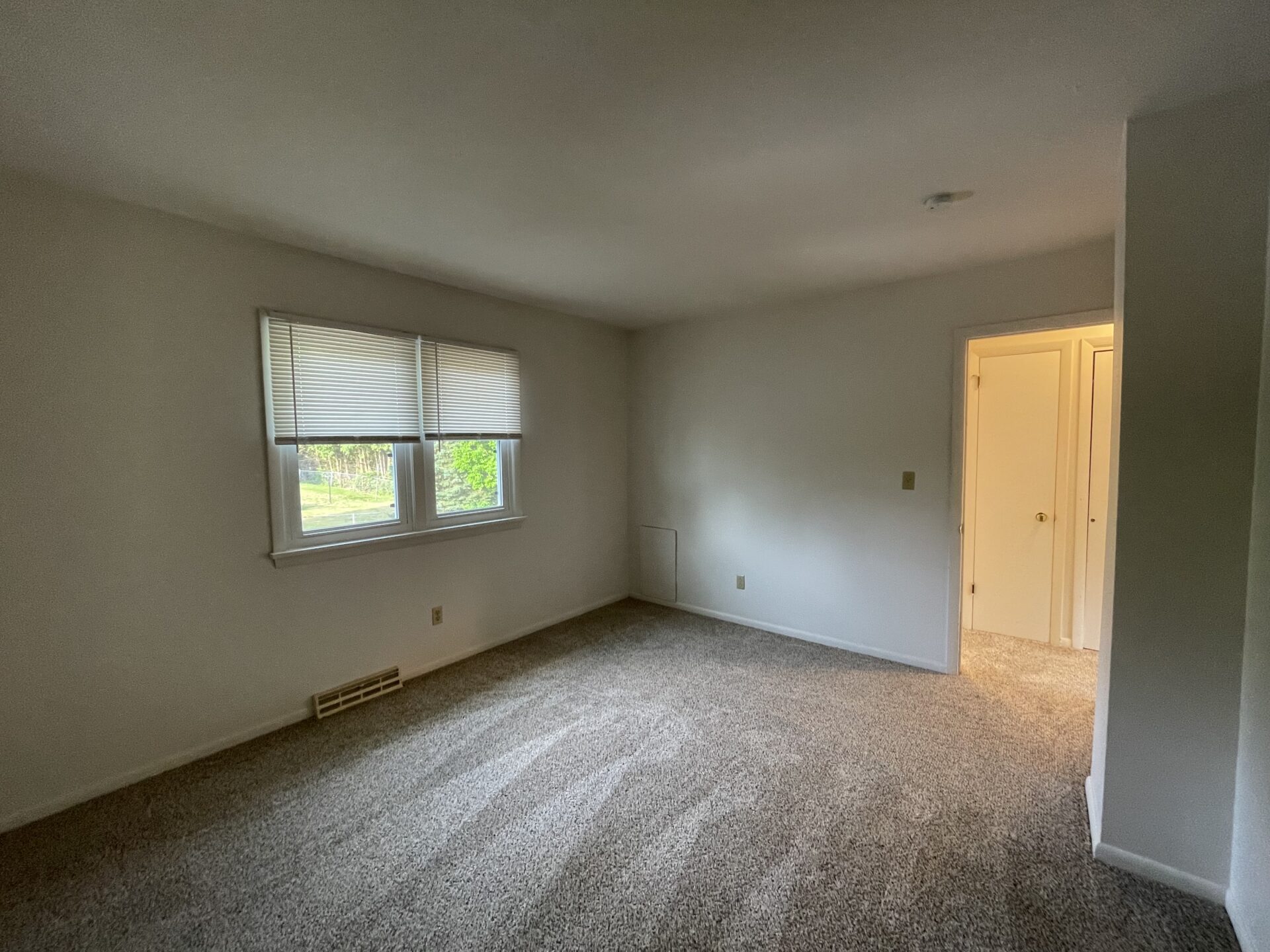 639 East 43rd Street